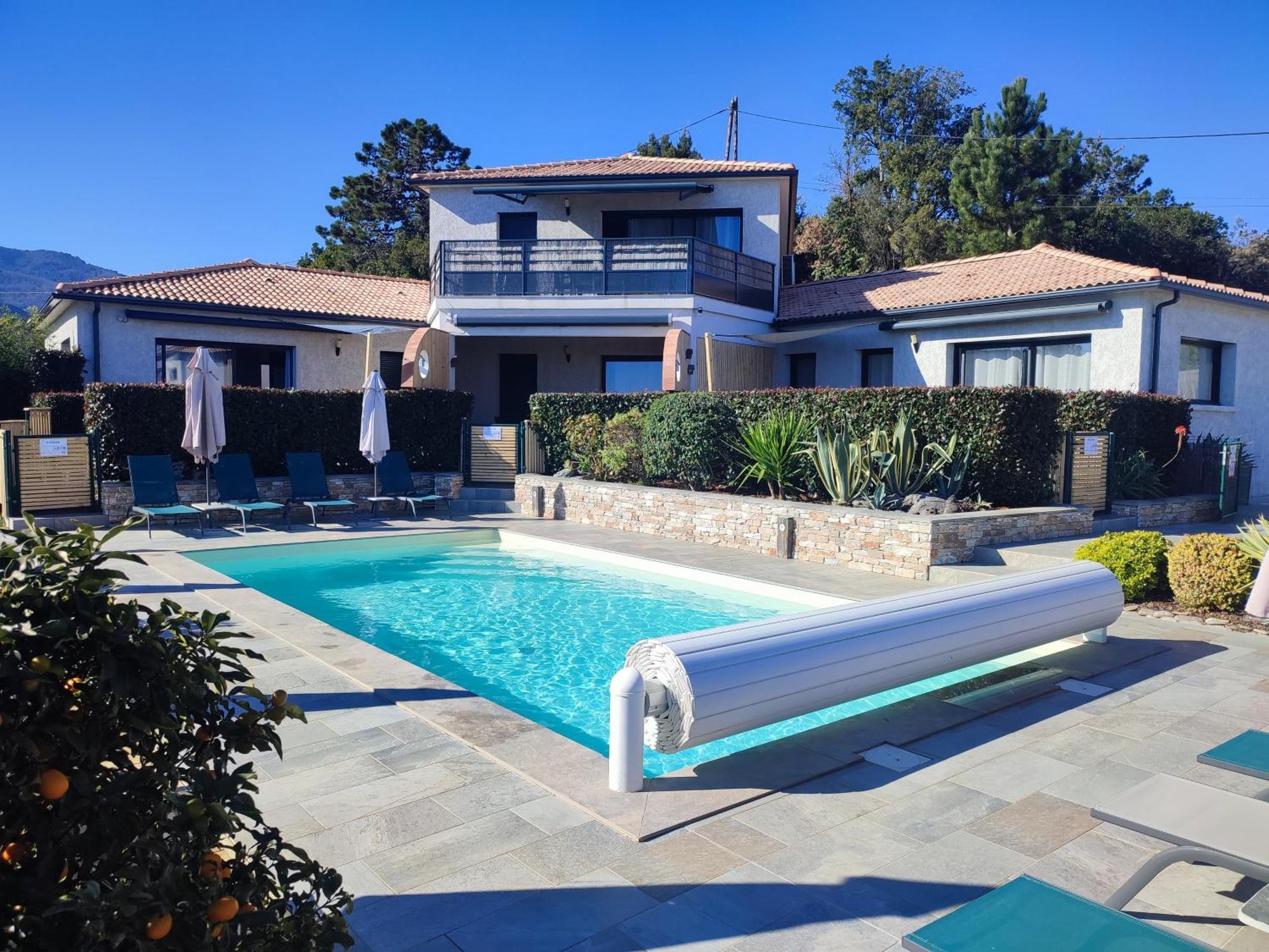 Cote Et Mer - Appartement Haut Standing Dans Villa Avec Piscine Et Vue Mer Taglio-Isolaccio Екстериор снимка