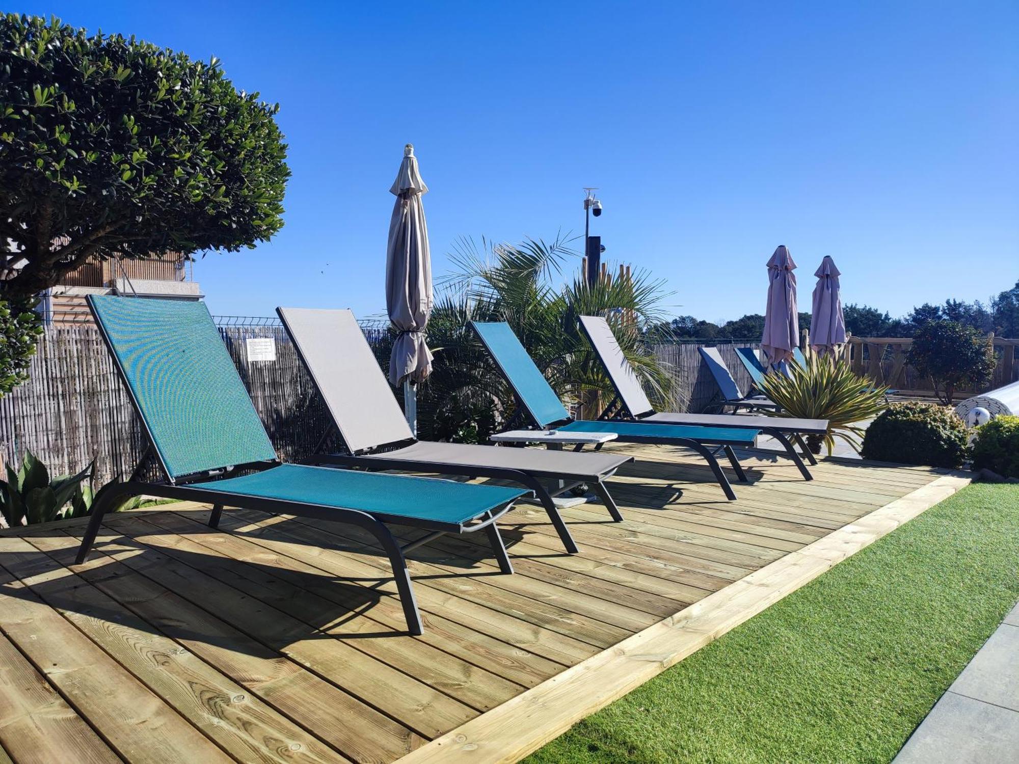 Cote Et Mer - Appartement Haut Standing Dans Villa Avec Piscine Et Vue Mer Taglio-Isolaccio Екстериор снимка