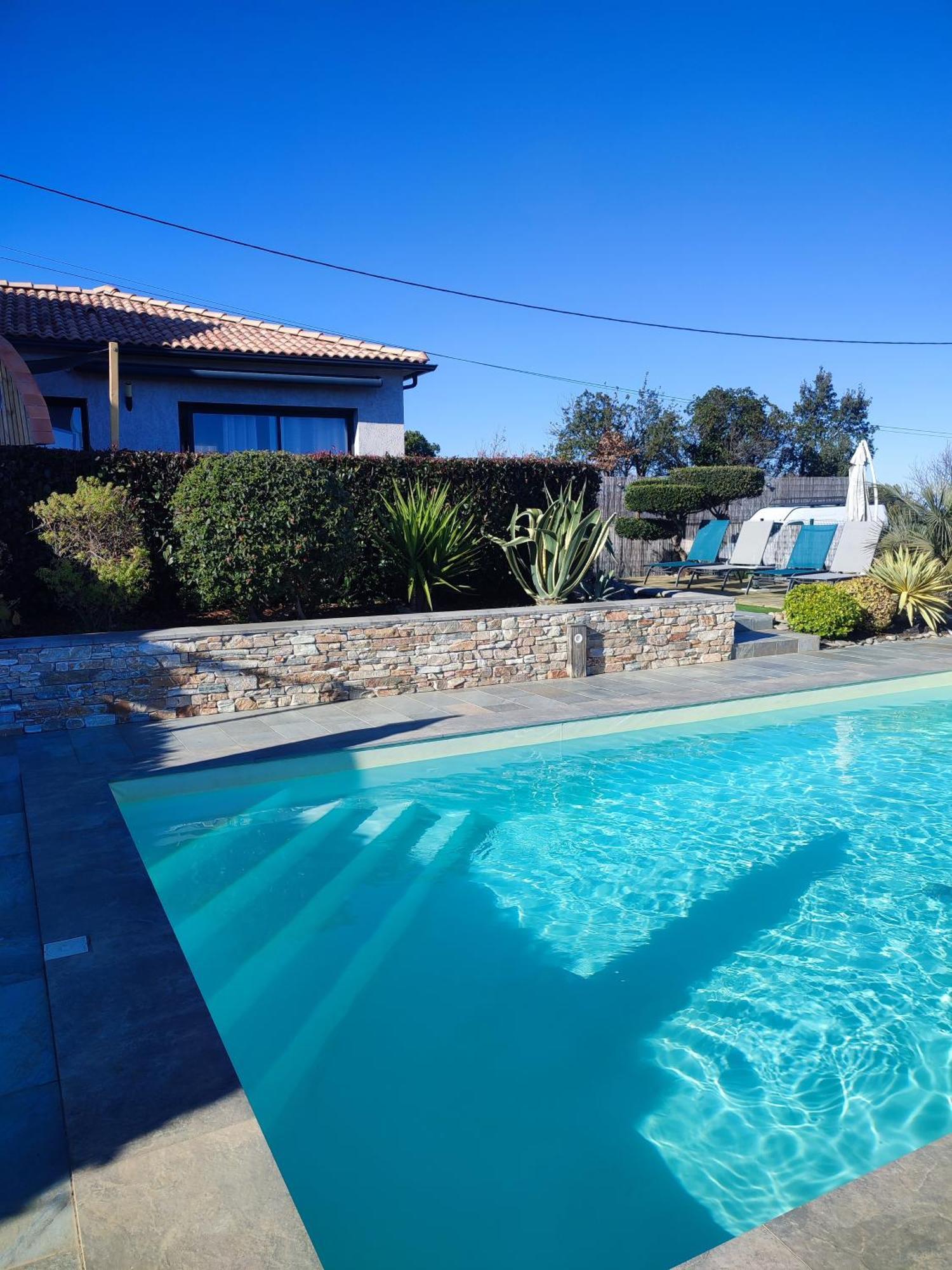 Cote Et Mer - Appartement Haut Standing Dans Villa Avec Piscine Et Vue Mer Taglio-Isolaccio Екстериор снимка