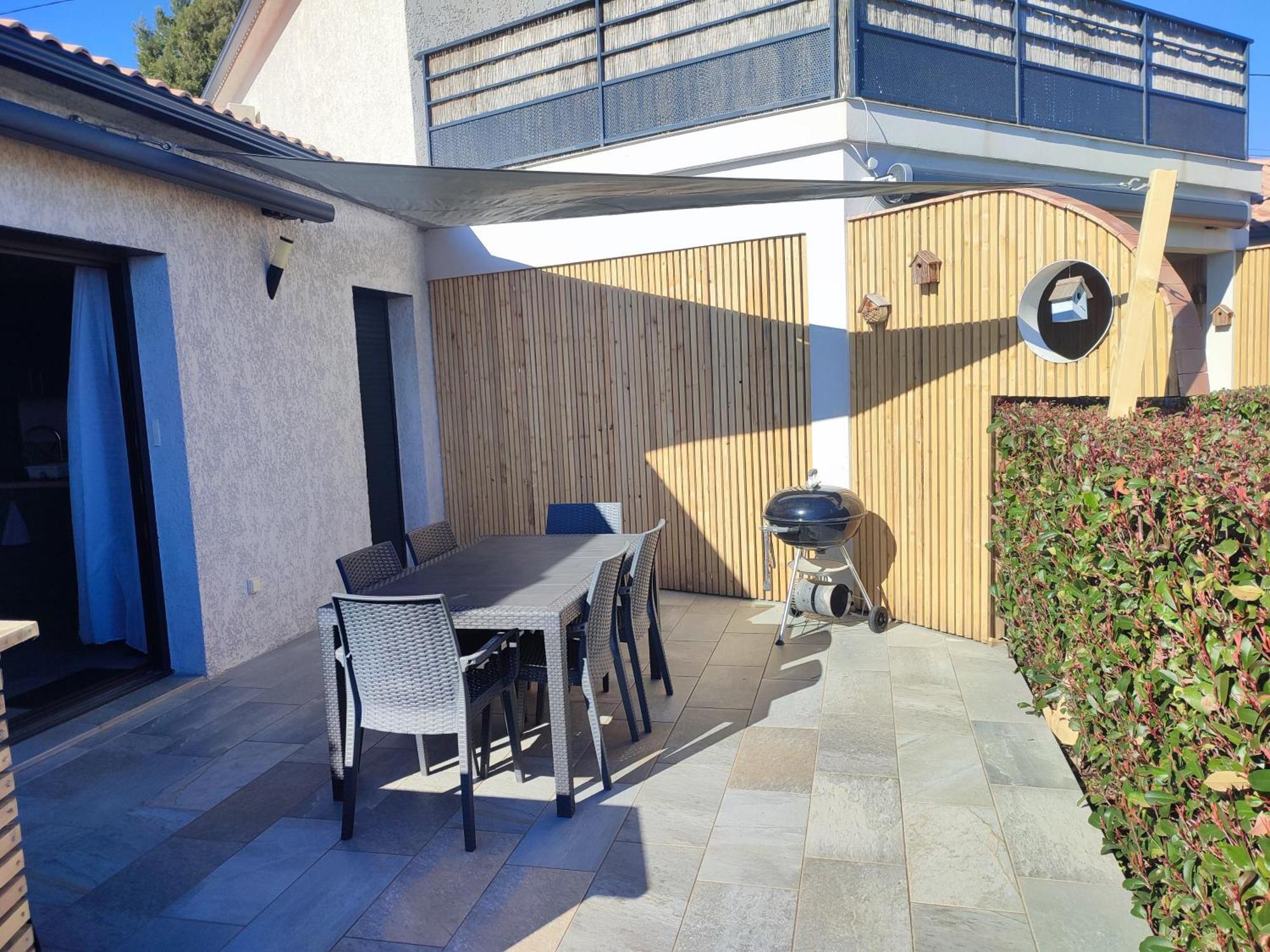 Cote Et Mer - Appartement Haut Standing Dans Villa Avec Piscine Et Vue Mer Taglio-Isolaccio Екстериор снимка