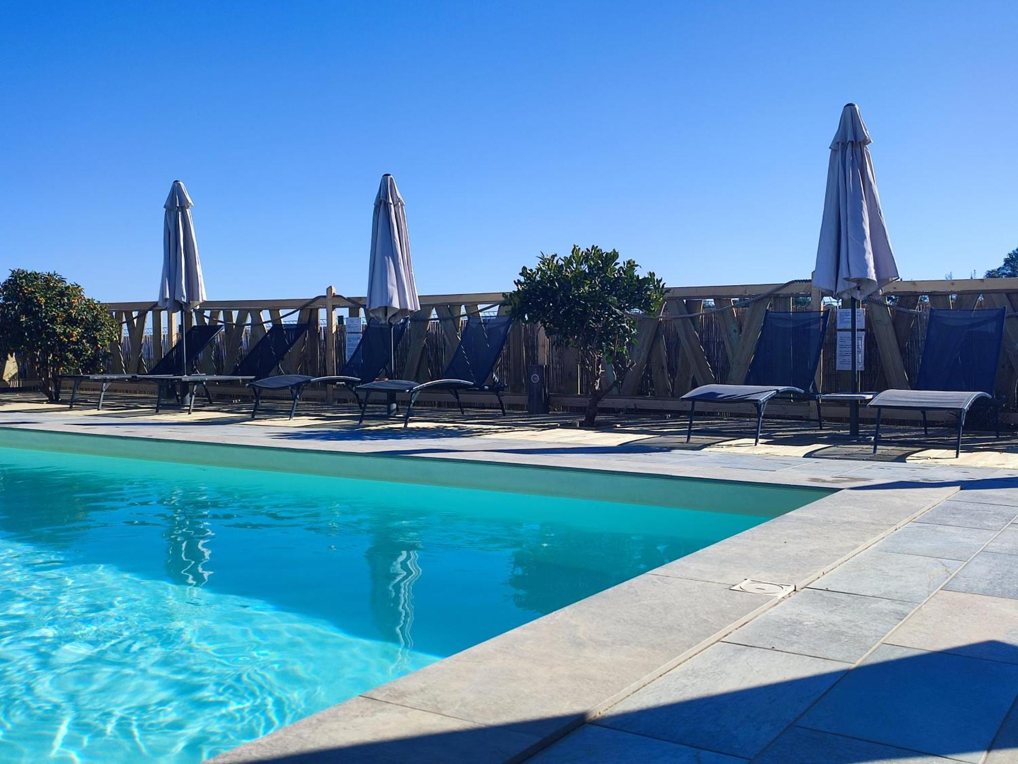 Cote Et Mer - Appartement Haut Standing Dans Villa Avec Piscine Et Vue Mer Taglio-Isolaccio Екстериор снимка