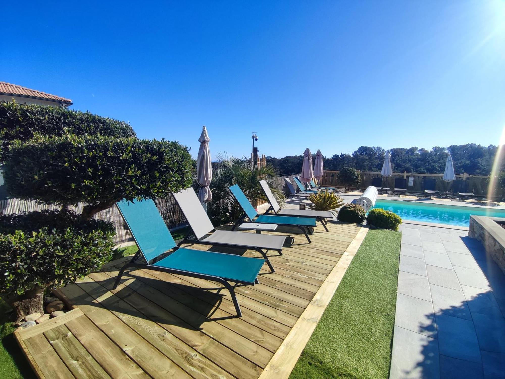 Cote Et Mer - Appartement Haut Standing Dans Villa Avec Piscine Et Vue Mer Taglio-Isolaccio Екстериор снимка
